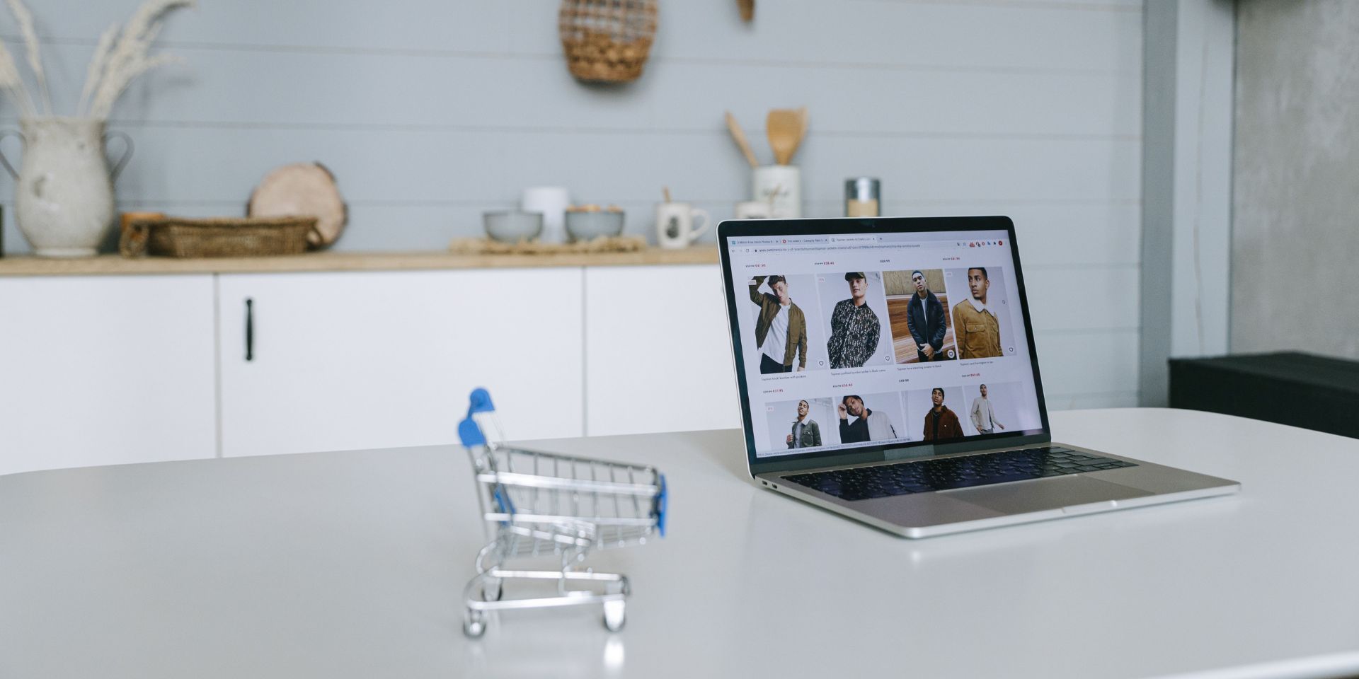 Custom online store checkout page designed for Dubai businesses
